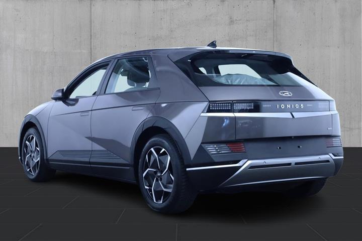 Grå Hyundai Ioniq 5 fra 2022