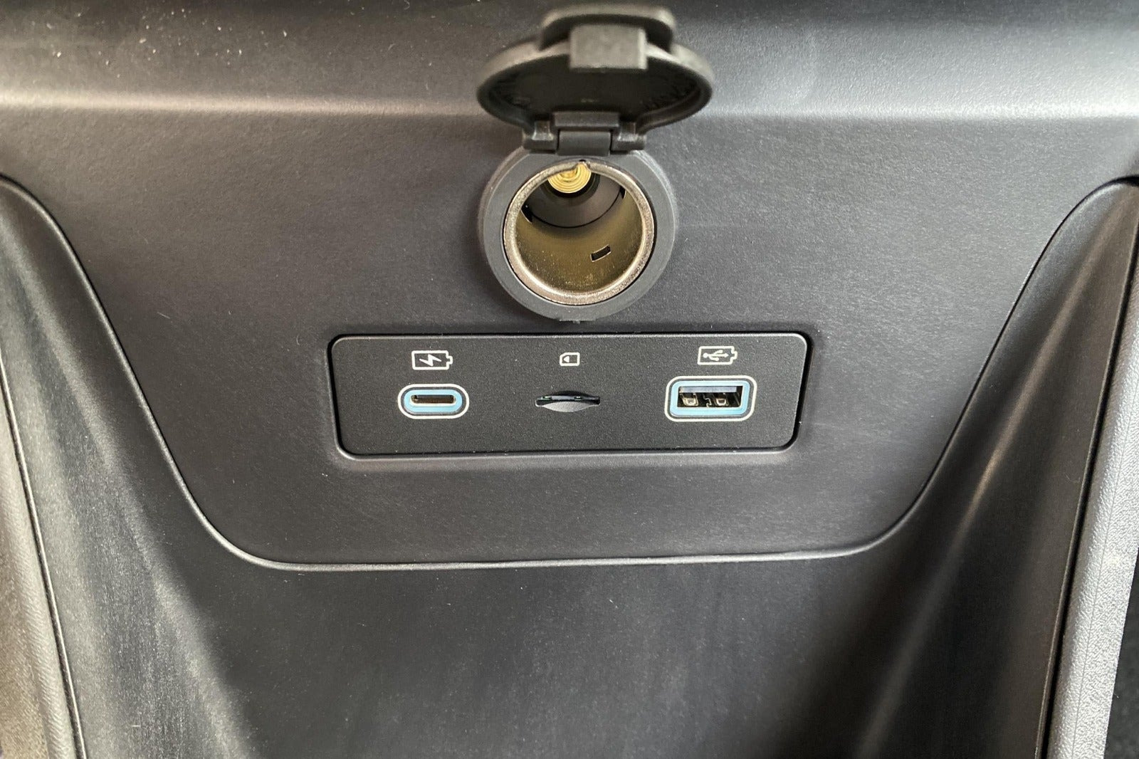Sort BYD Dolphin Surf fra 2025