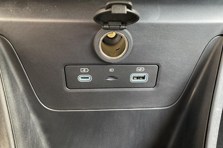 Sort BYD Dolphin Surf fra 2025