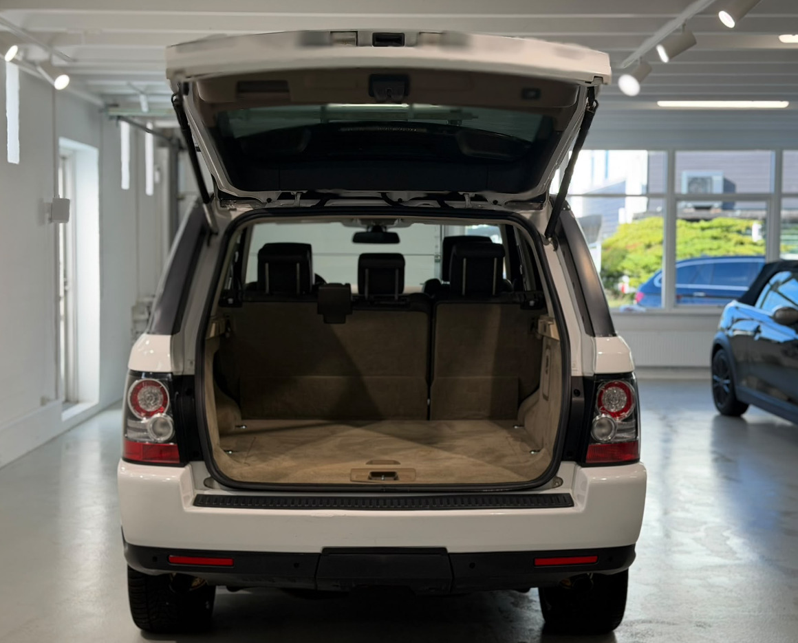 Hvid Land Rover Range Rover sport fra 2013