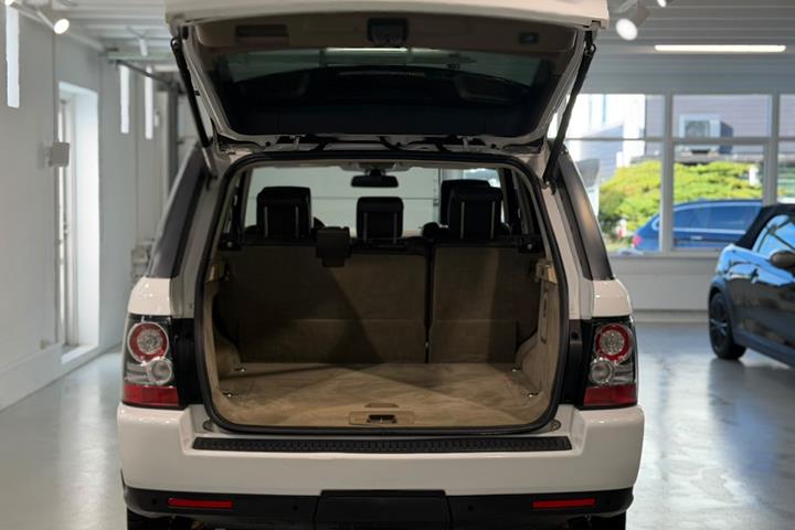 Hvid Land Rover Range Rover sport fra 2013