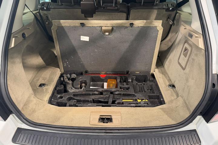 Hvid Land Rover Range Rover sport fra 2013