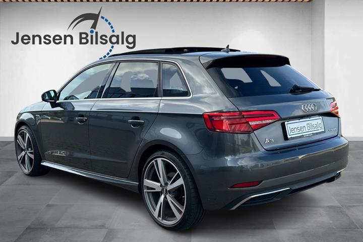 Sort Audi A3 fra 2018