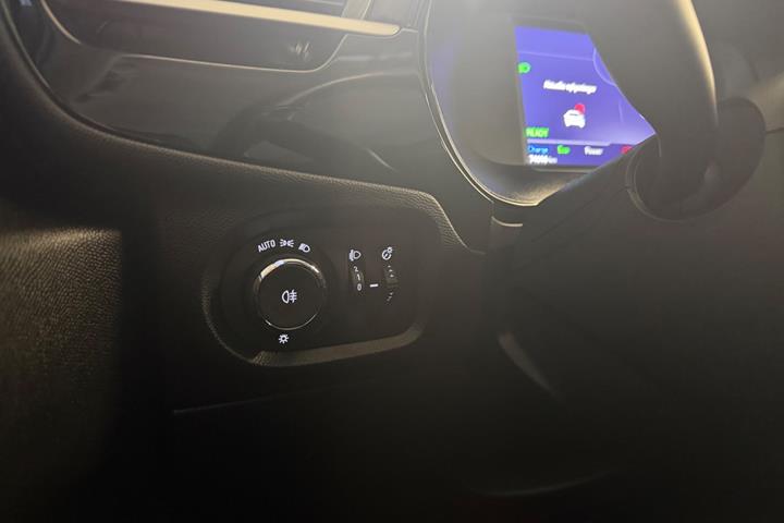 Grå Opel Corsa-e fra 2021