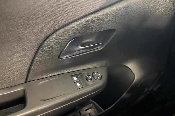 Grå Opel Corsa-e fra 2021