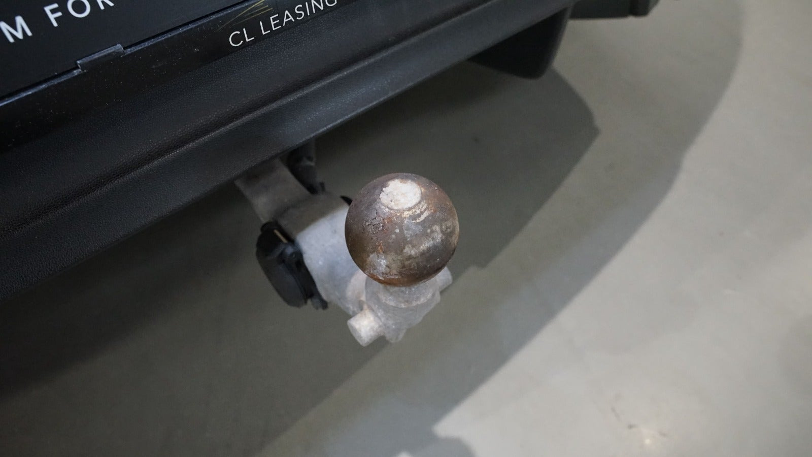 Grå Mercedes GLC63 fra 2018