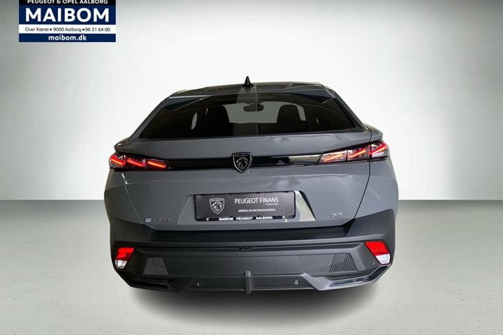 Grå Peugeot e-408 fra 2025