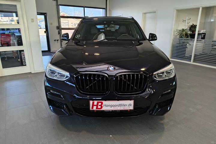 Sort BMW X3 fra 2020