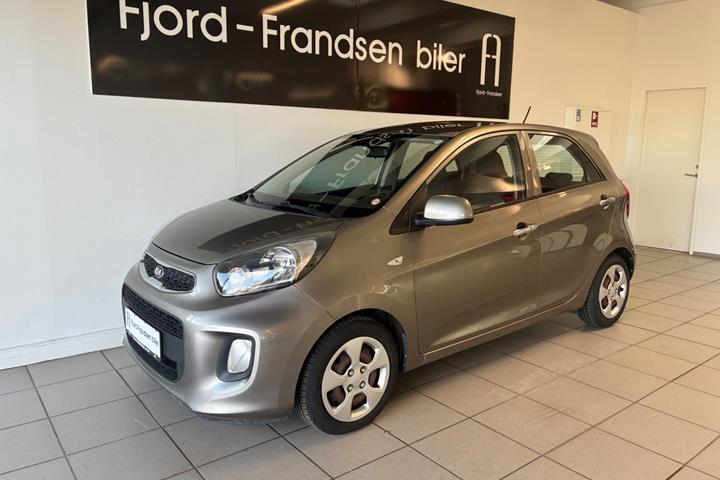 Orange Kia Picanto fra 2016
