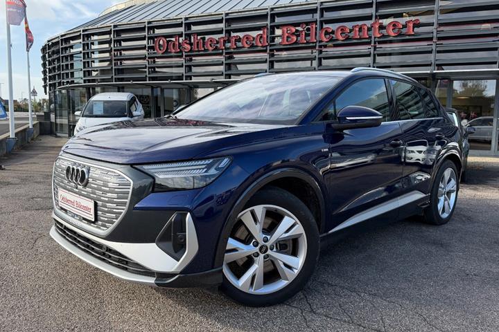 Blå Audi Q4 e-tron fra 2025