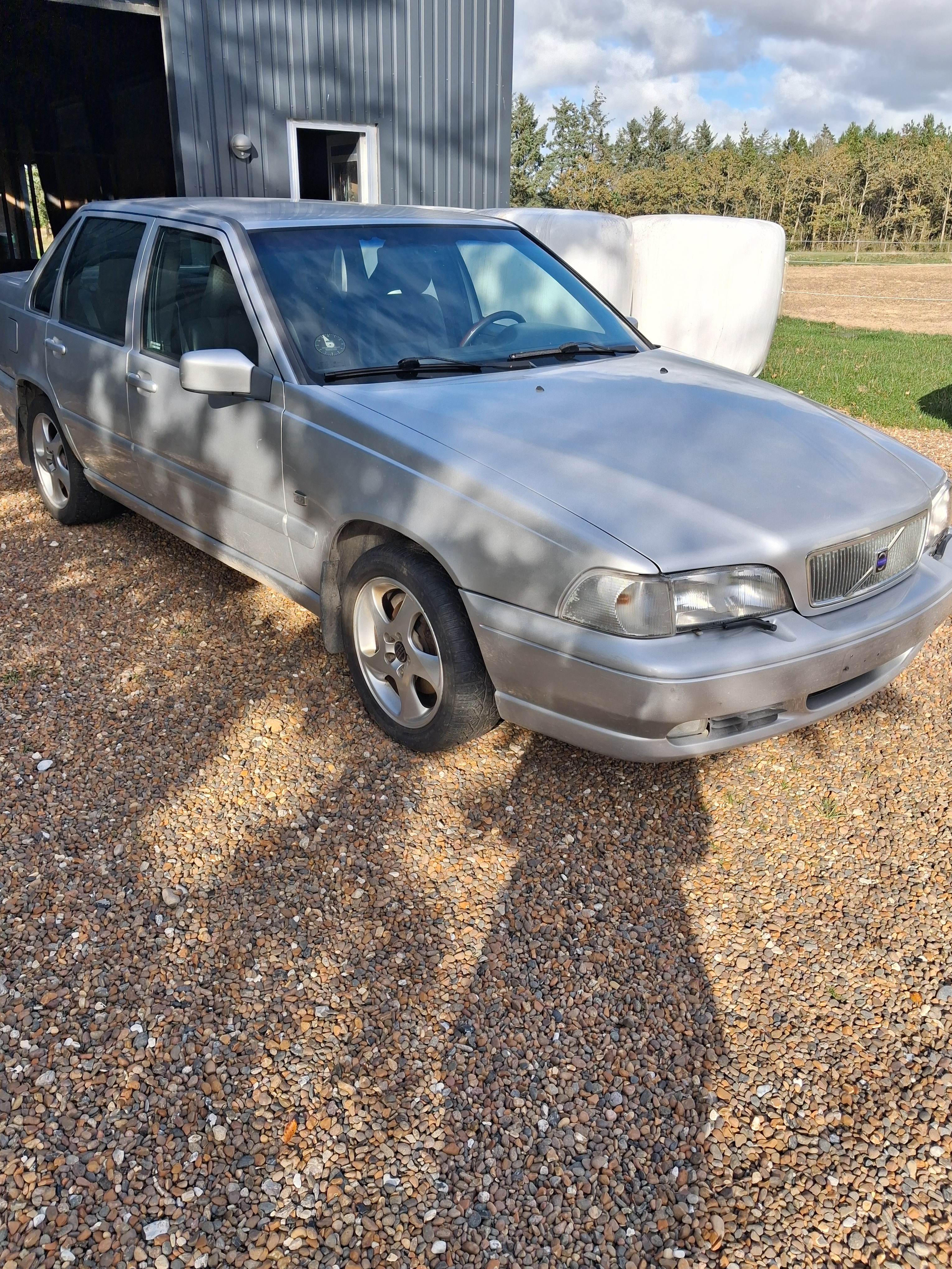 Sølv Volvo S70 fra 2000