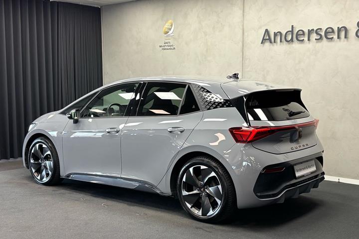 Grå Cupra Born fra 2024