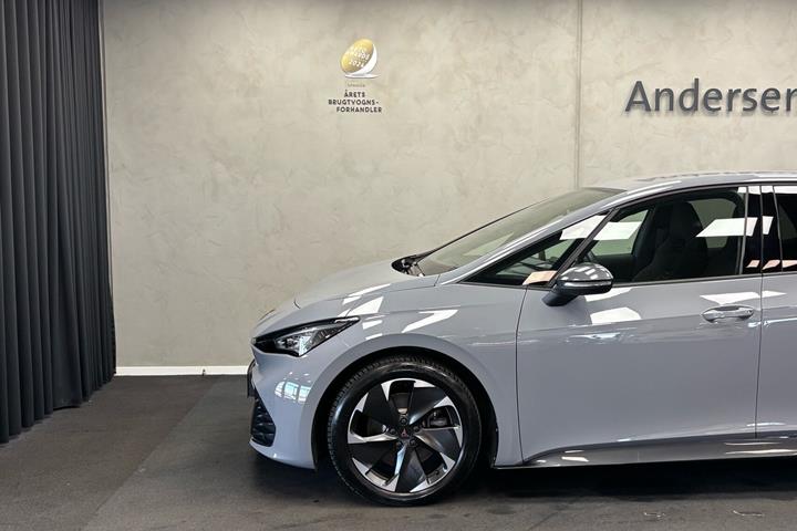 Grå Cupra Born fra 2024