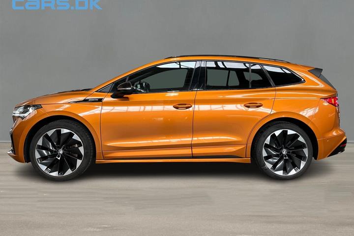 Orange Skoda Enyaq fra 2023