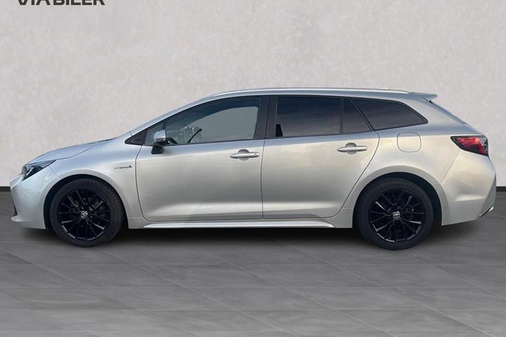 Sølv Toyota Corolla fra 2020