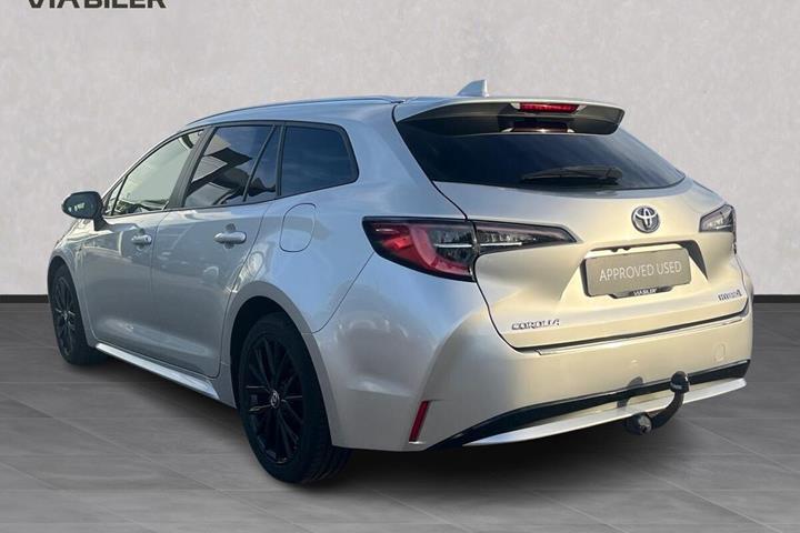 Sølv Toyota Corolla fra 2020
