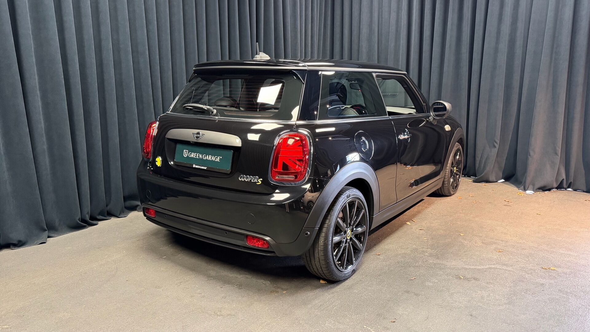 Sort Mini Cooper fra 2020