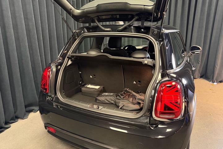 Sort Mini Cooper fra 2020