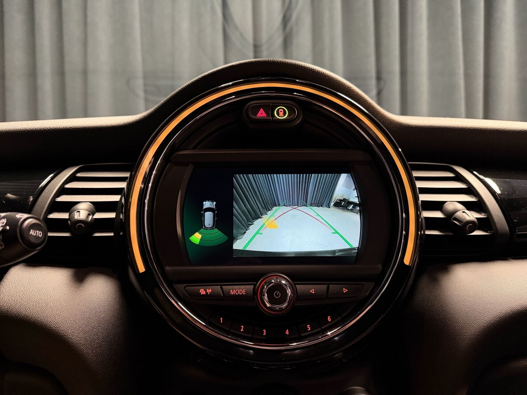 Sort Mini Cooper fra 2020