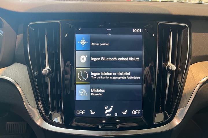 Grå Volvo V60 fra 2021