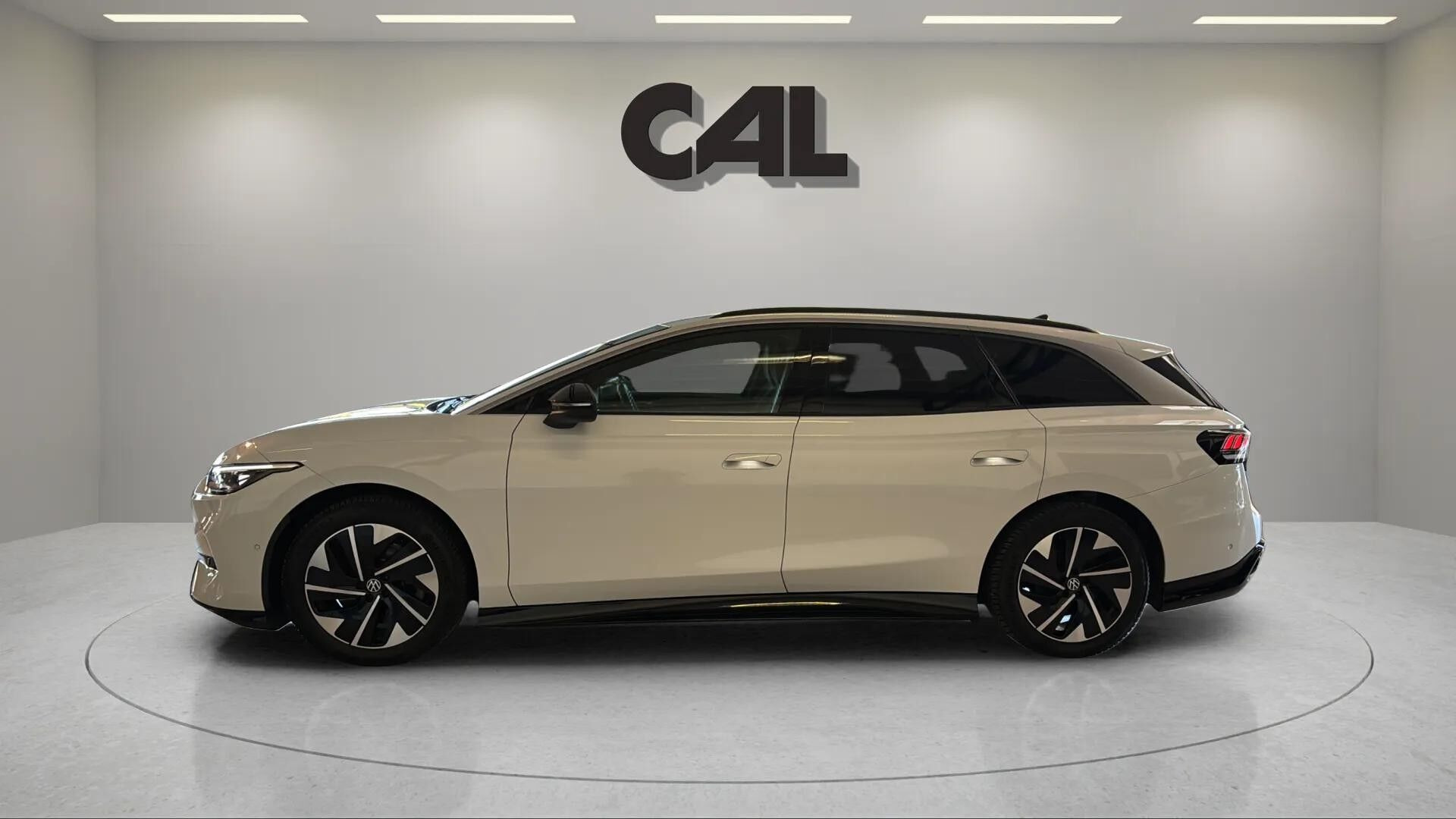 Hvid VW ID.7 fra 2025