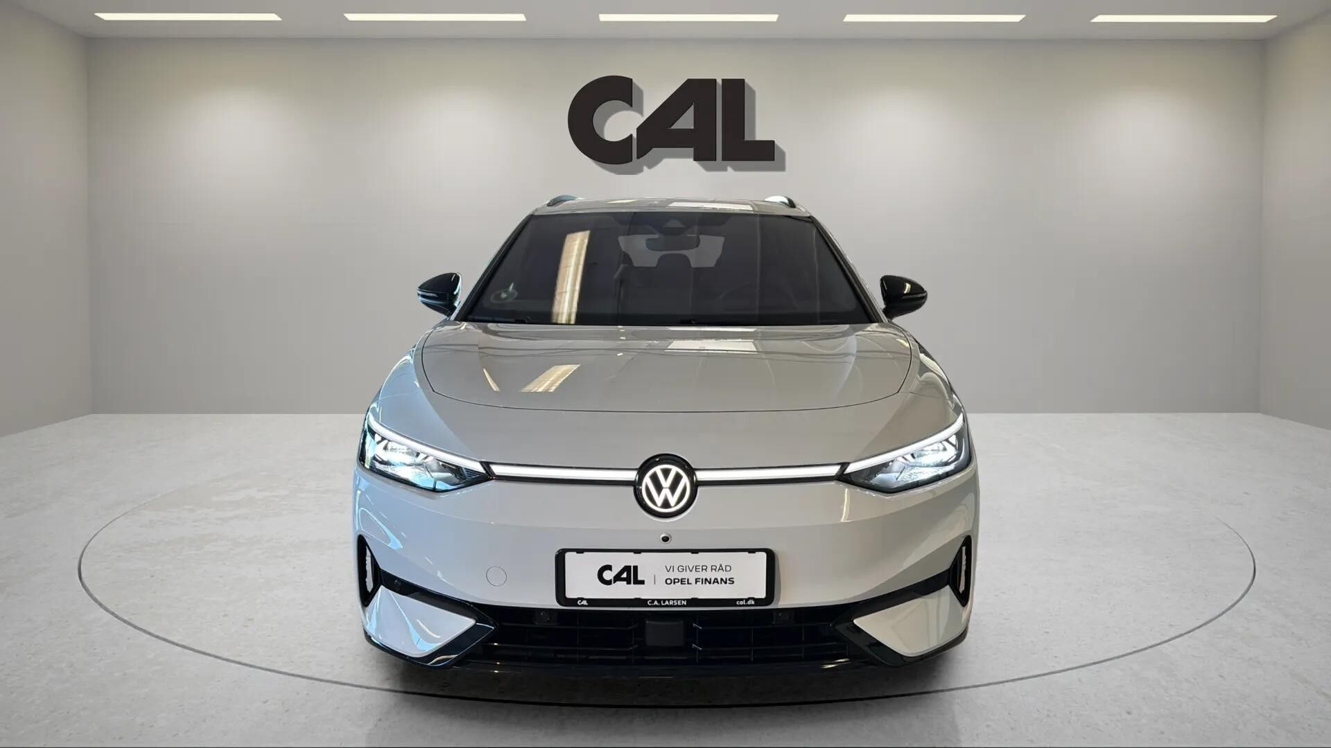 Hvid VW ID.7 fra 2025