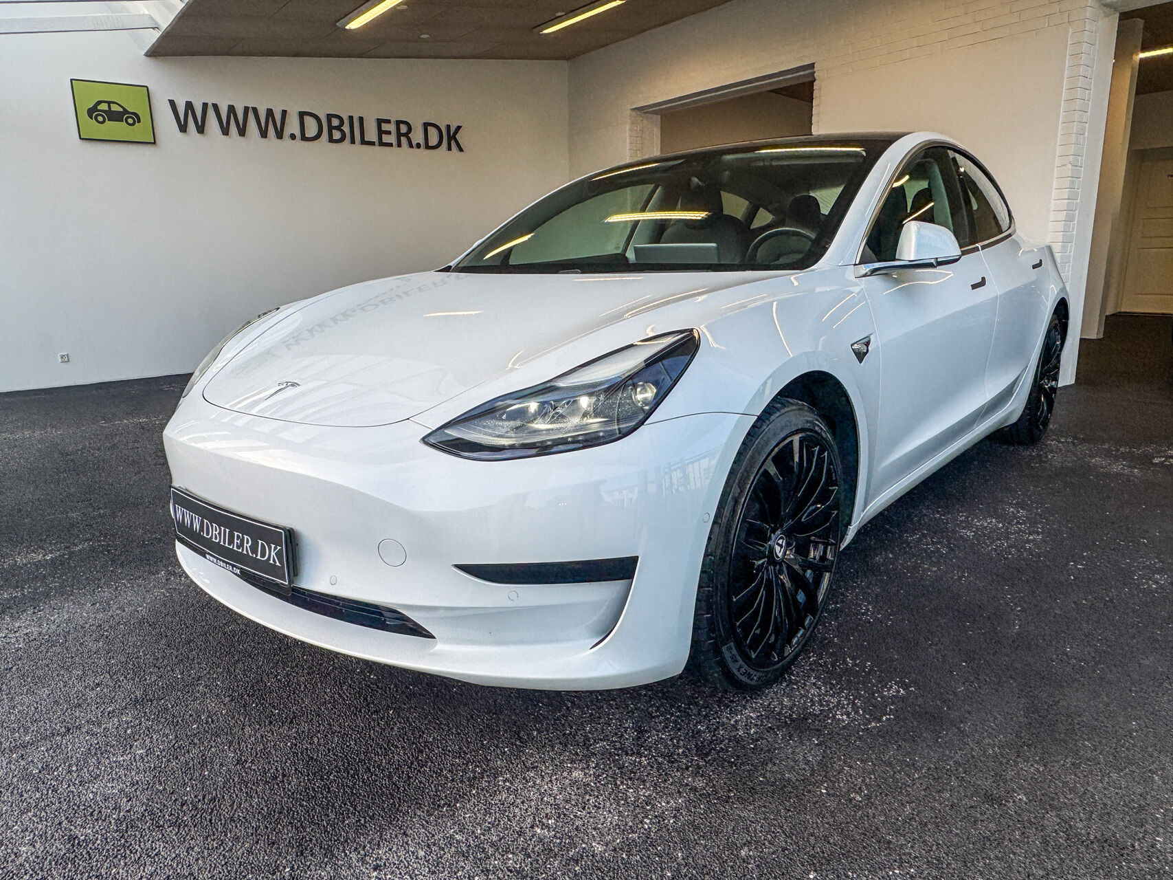 undefined Tesla Model 3 fra 2020