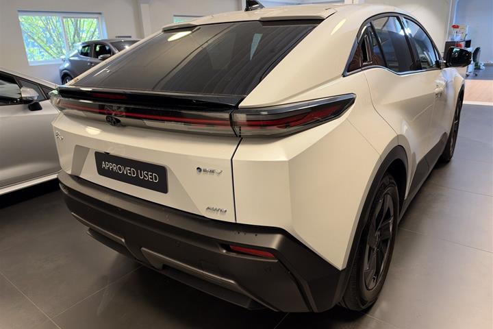 Hvid Toyota C-HR+ fra 2026