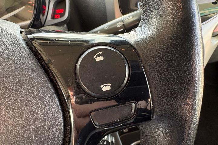 Hvid Toyota Aygo fra 2015