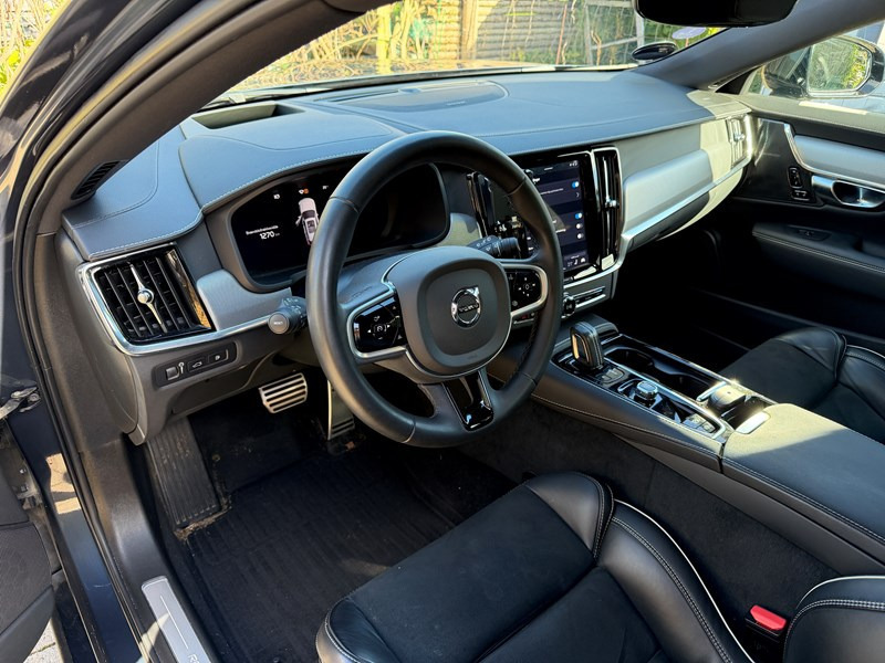 undefined Volvo V90 fra 2022