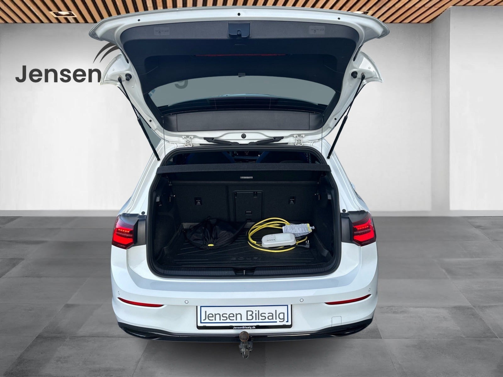 Hvid VW Golf VIII fra 2021