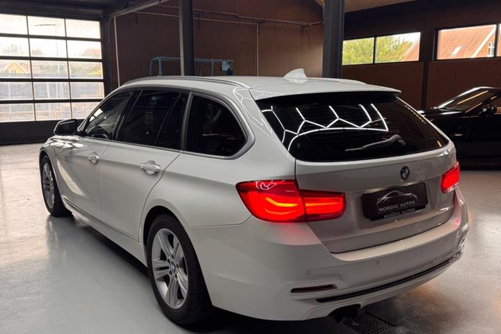 Hvid BMW 320d fra 2018