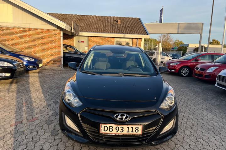 Sort Hyundai i30 fra 2013