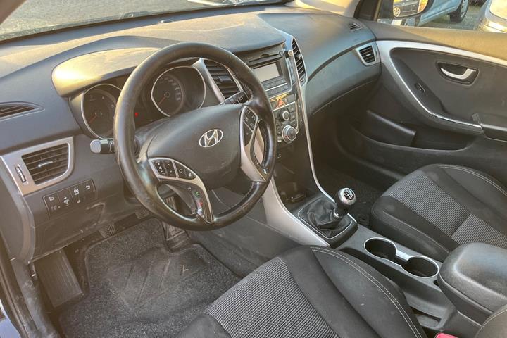 Sort Hyundai i30 fra 2013