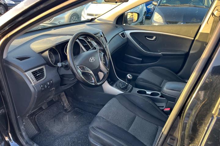 Sort Hyundai i30 fra 2013