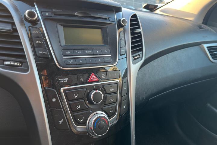 Sort Hyundai i30 fra 2013