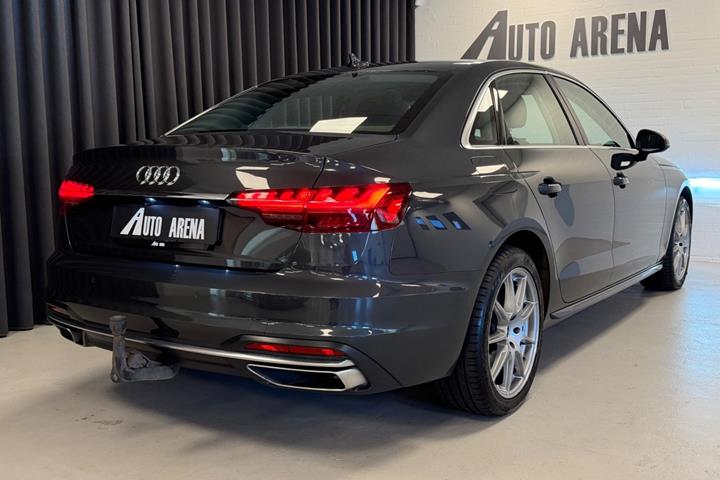 Grå Audi A4 fra 2020