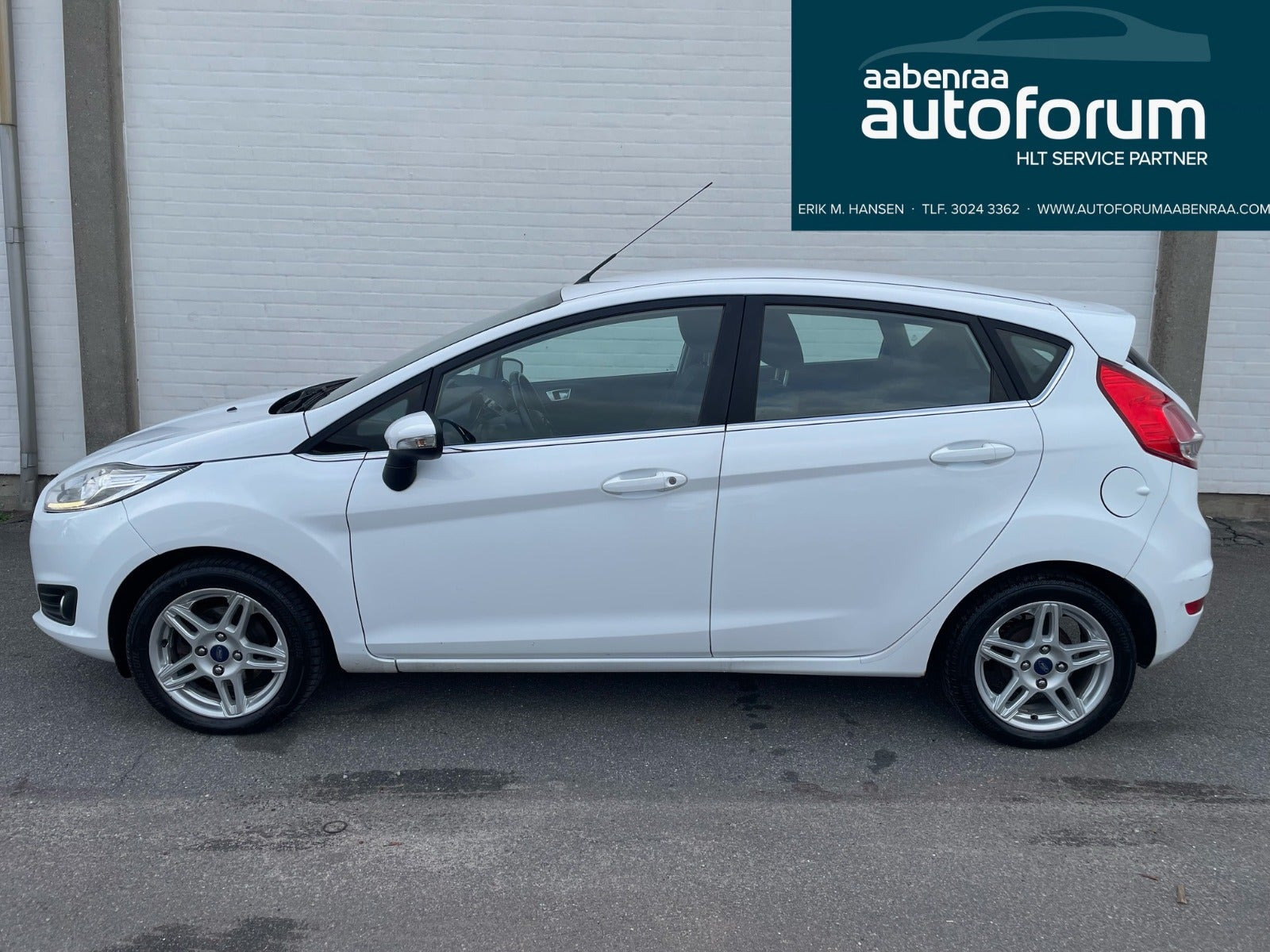 Hvid Ford Fiesta fra 2014
