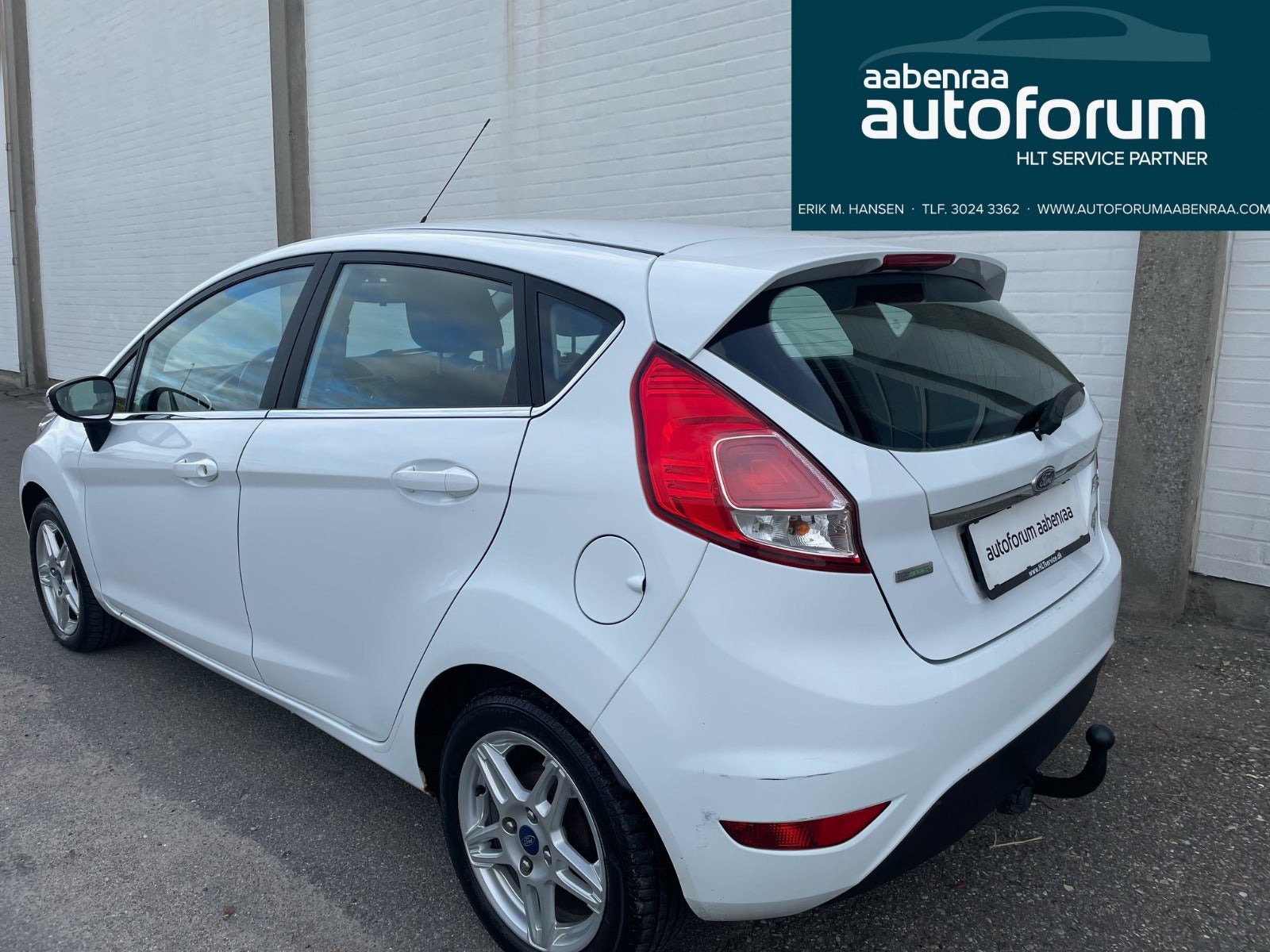 Hvid Ford Fiesta fra 2014
