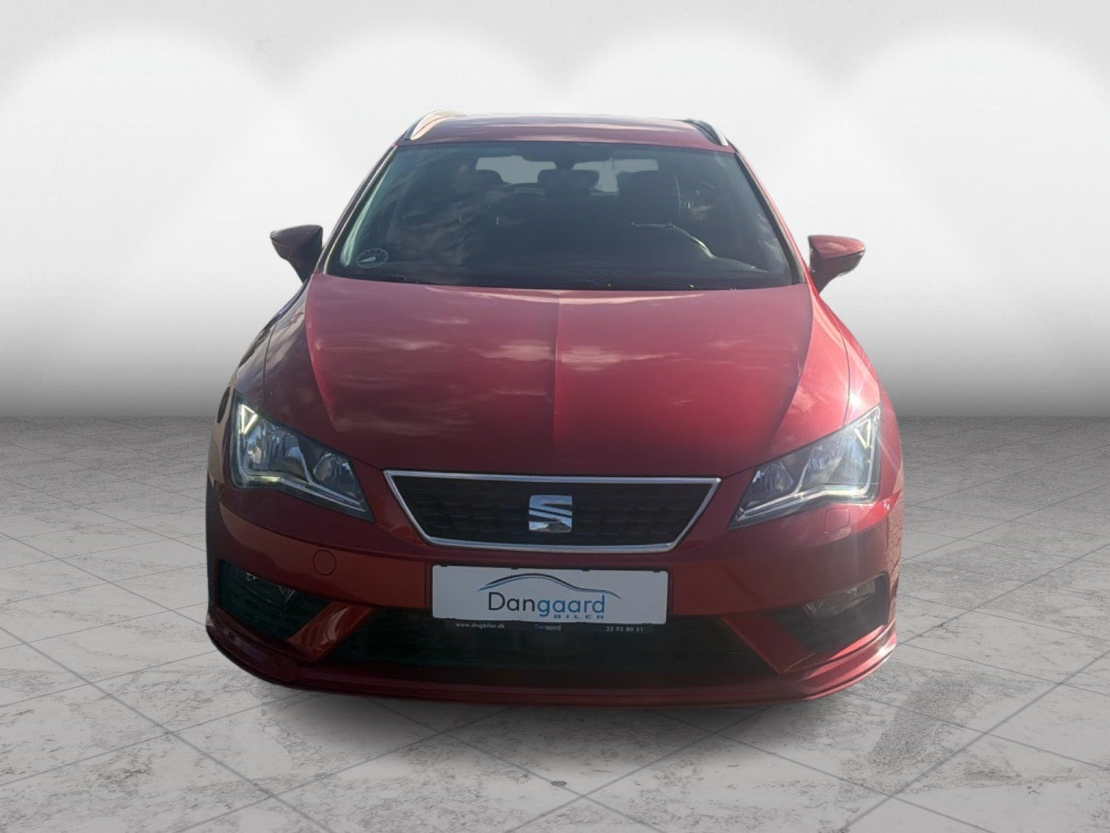 Rød Seat Leon fra 2018