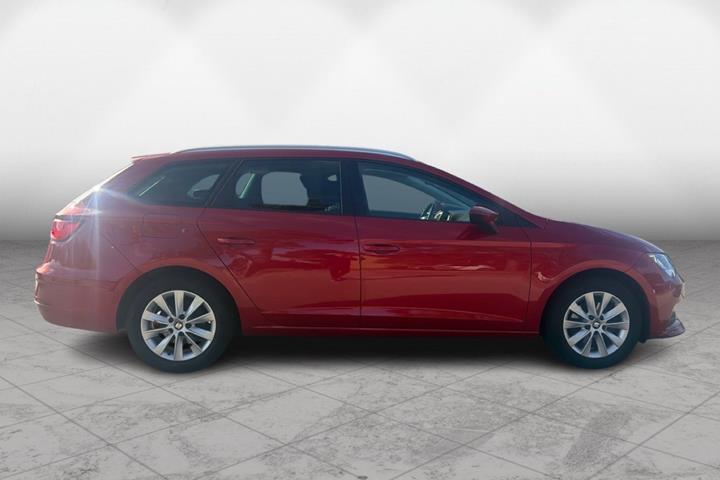 Rød Seat Leon fra 2018