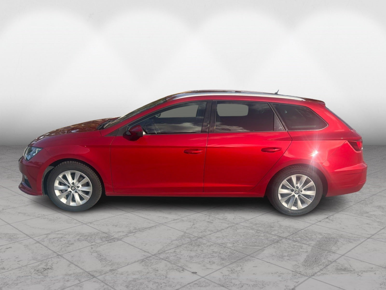 Rød Seat Leon fra 2018