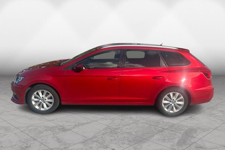 Rød Seat Leon fra 2018