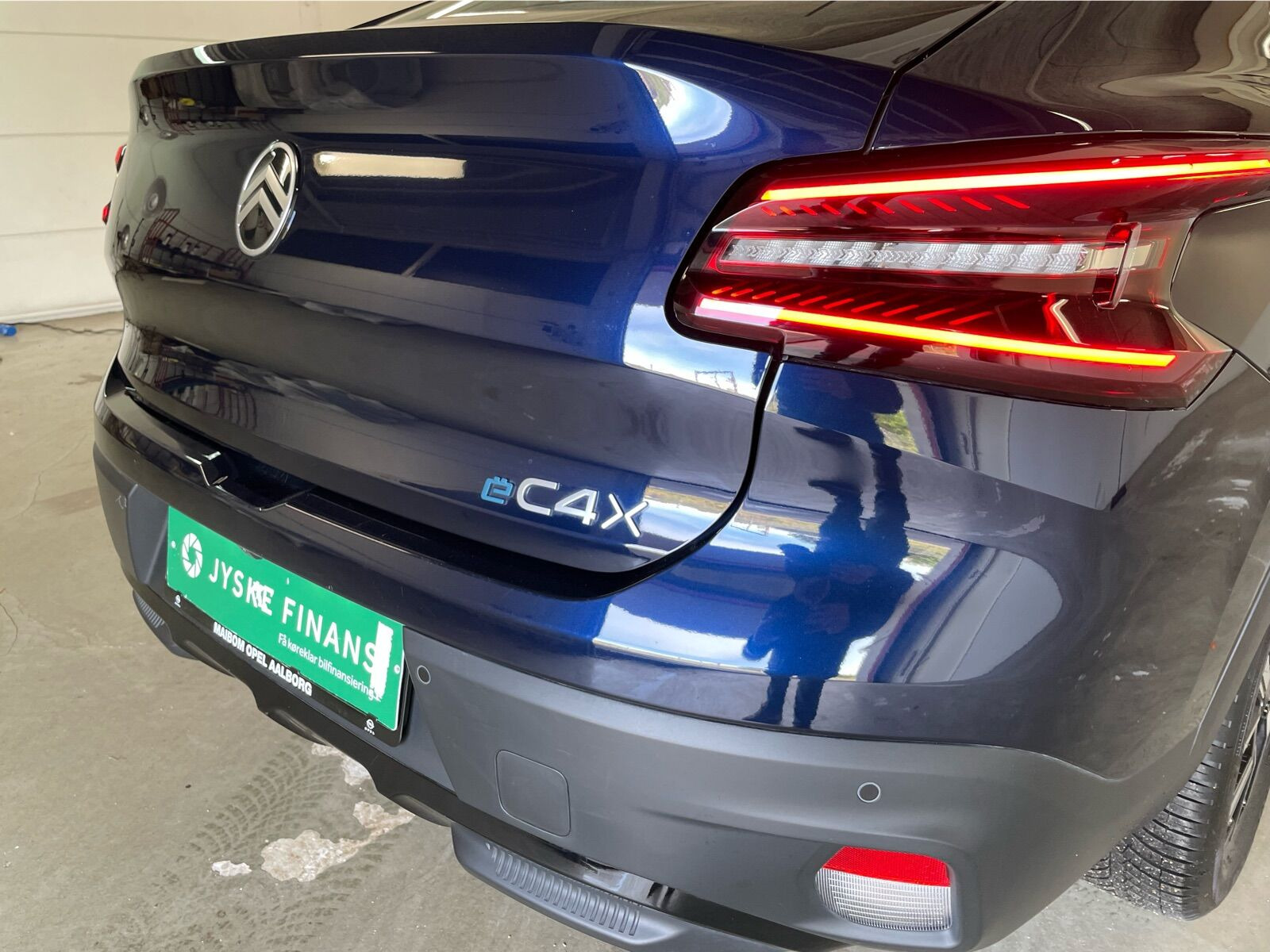 Blå Citroën ë-C4 X fra 2025