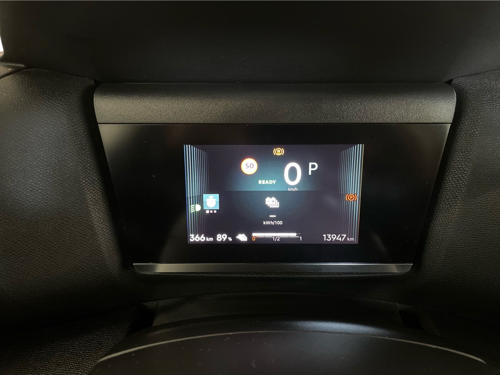 Blå Citroën ë-C4 X fra 2025