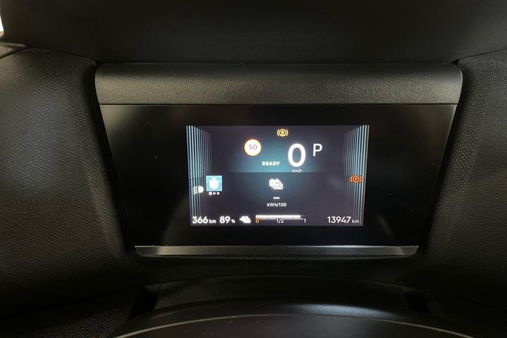 Blå Citroën ë-C4 X fra 2025