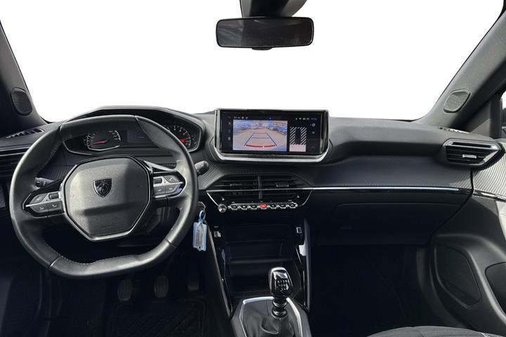 Grå Peugeot 2008 fra 2024