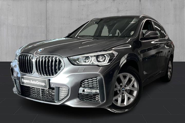 Grå BMW X1 fra 2021