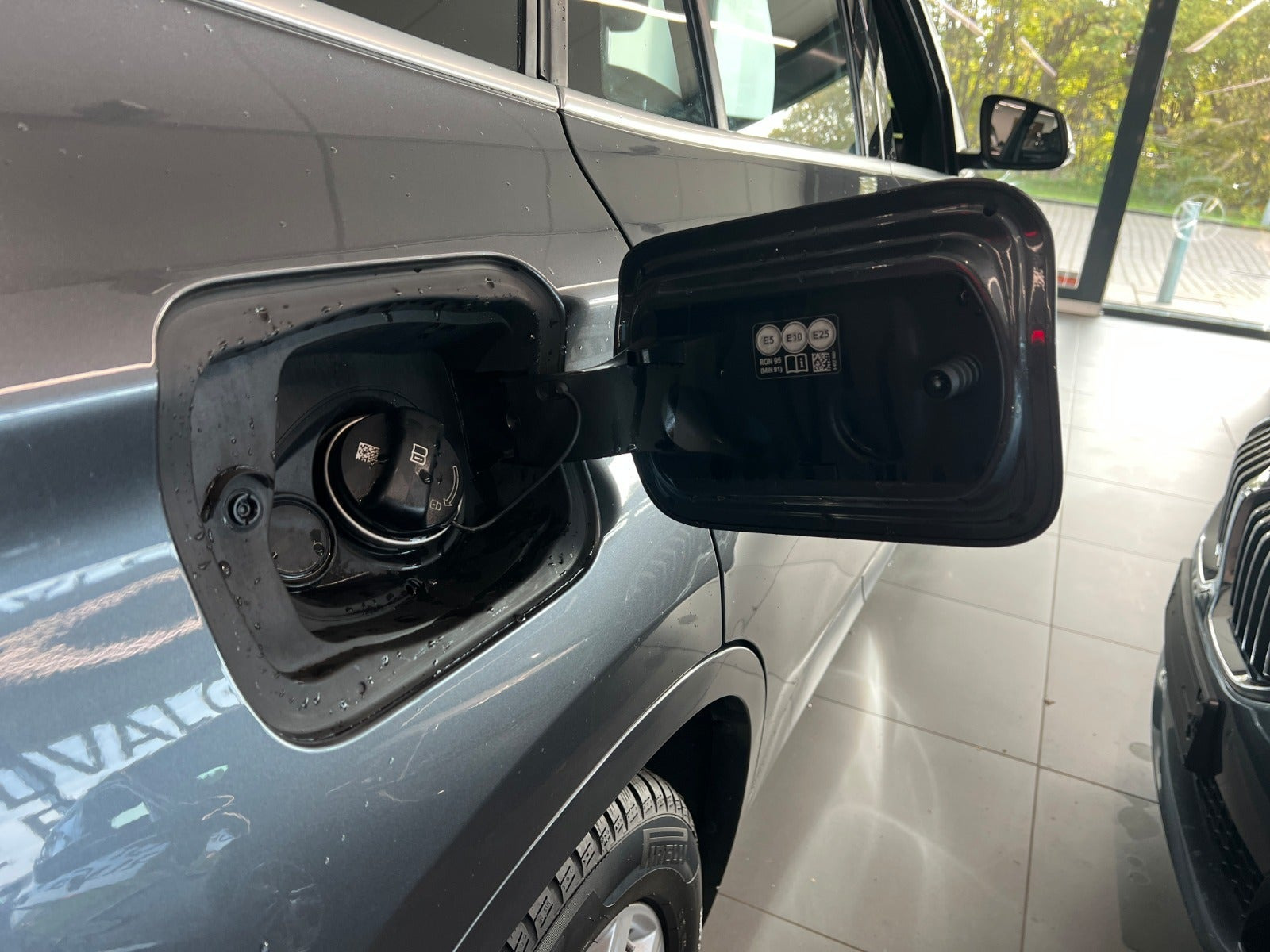 Grå BMW X1 fra 2021