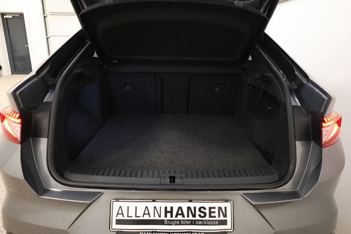 Grå Skoda Enyaq fra 2022